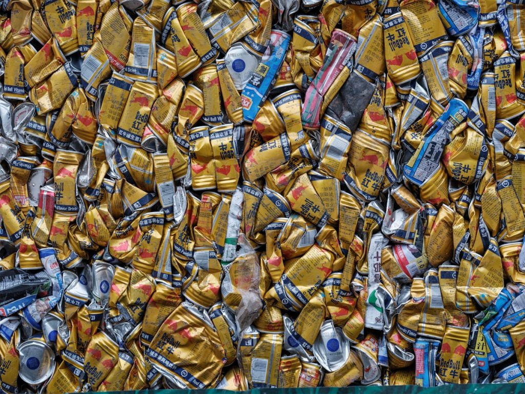 Recyclable steel cans for sustainability